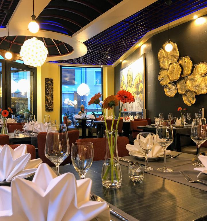 Lay Thai Restaurant & Lounge